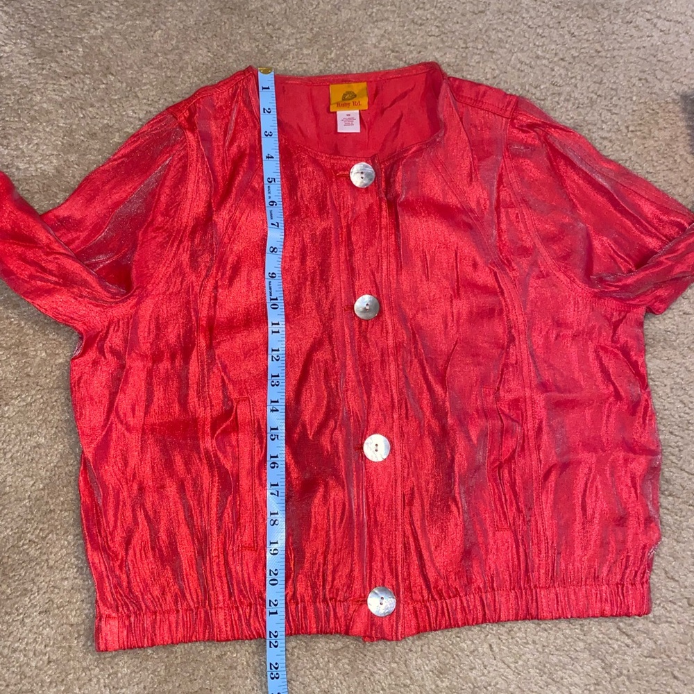 🌺Ruby Rd. Shimmering Cropped Jacket/ Top🌺 - Picture 7 of 9